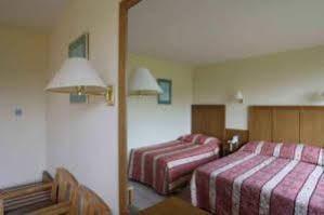 Connemara Gateway Hotel 乌克特拉德 外观 照片