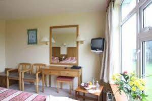 Connemara Gateway Hotel 乌克特拉德 外观 照片